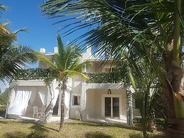 Life Resort St.Thomas Royal Palm