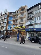 Hotel Real