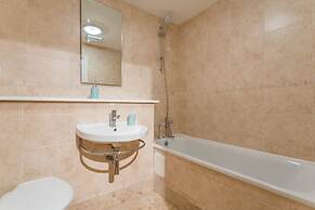 Esplanade Apartments