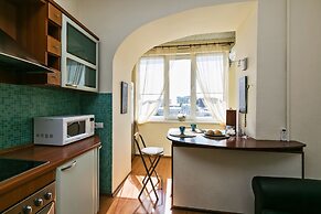 GM Apartment 1 Volkonskiy 15