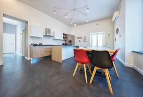 Napoli Squares Suites