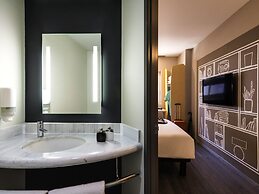 ibis Torreon