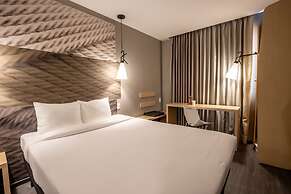 Ibis Tijuana Zona Rio