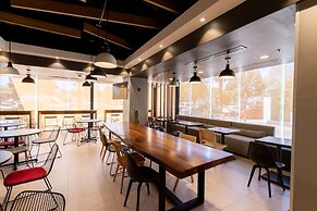 Ibis Tijuana Zona Rio