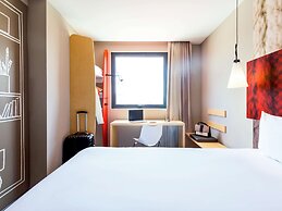 Ibis Tijuana Zona Rio