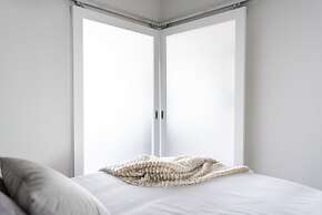 QuickStay Two-Bedroom Condo