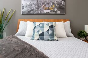 QuickStay Two-Bedroom Condo