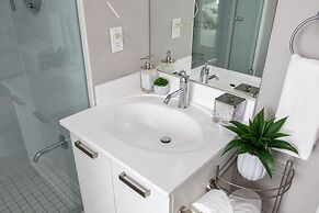 QuickStay Two-Bedroom Condo