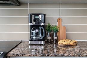 QuickStay Two-Bedroom Condo