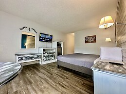 Ozark Inn & Suites