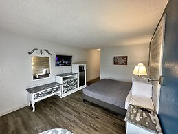 Ozark Inn & Suites