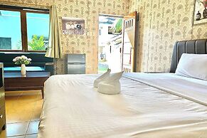 Dolphin Bay Resort Puerto Galera