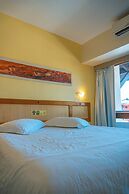 Porto das Naus Praia Hotel