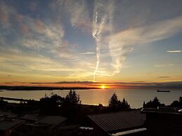 HOV B&B House -Hospitality Ocean view Victoria-