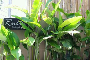 Rusty Seminyak