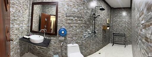 Xayana Home