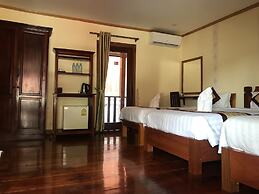 Xayana Home