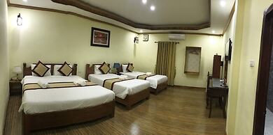 Xayana Home