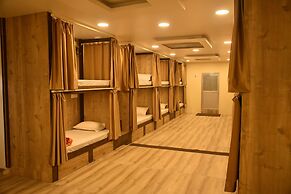 Hotel Relax Inn - Hostel