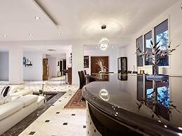 Mont Bleu Luxury Villa