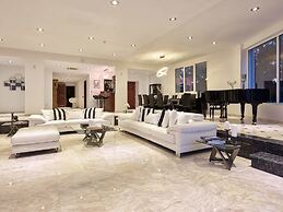 Mont Bleu Luxury Villa