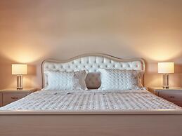 Mont Bleu Luxury Villa