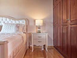 Mont Bleu Luxury Villa