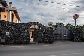 Villa Liliya