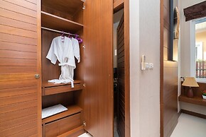 Rawai Private Villas - Pool and Garden