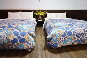 Lei Zhiben Hot Spring