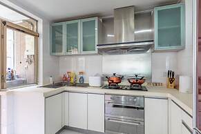 Locals Boutique Apartment Jida No.1