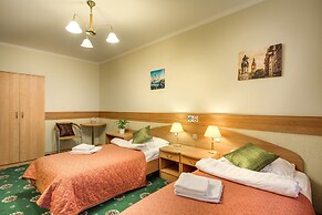 #513 OREKHOVO APARTMENTS with shared bathroom
