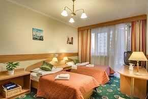 #513 OREKHOVO APARTMENTS with shared bathroom
