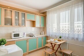 41 Orekhovo 3 Bedroom Apartment near Tsaritsyno Park