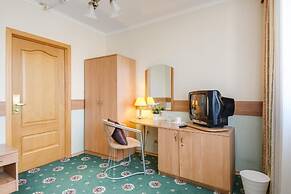 41 Orekhovo 3 Bedroom Apartment near Tsaritsyno Park