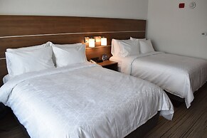 Holiday Inn Express And Suites Boston South - Randolph by IHG