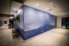 Holiday Inn Express And Suites Boston South - Randolph by IHG
