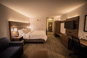 Holiday Inn Express And Suites Boston South - Randolph by IHG