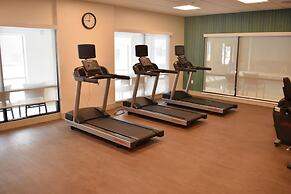 Holiday Inn Express And Suites Boston South - Randolph by IHG