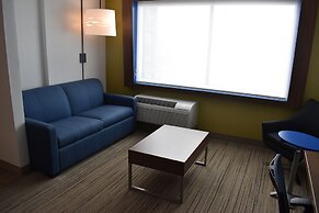 Holiday Inn Express And Suites Boston South - Randolph by IHG