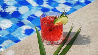 Holiday Inn & Suites Saigon Airport by IHG