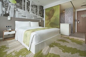 Holiday Inn & Suites Saigon Airport by IHG