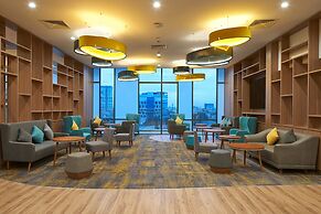 Holiday Inn & Suites Saigon Airport by IHG