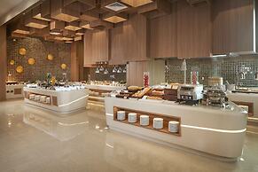 Holiday Inn & Suites Saigon Airport by IHG