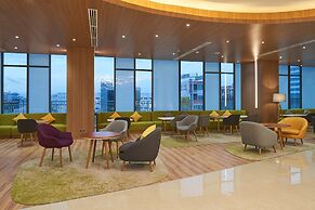 Holiday Inn & Suites Saigon Airport by IHG