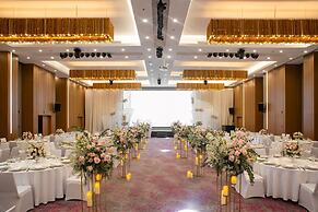 Holiday Inn & Suites Saigon Airport by IHG