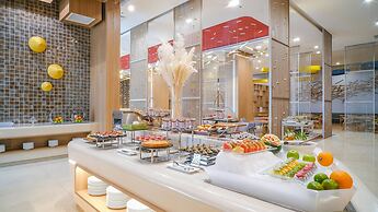 Holiday Inn & Suites Saigon Airport by IHG