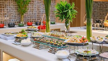 Holiday Inn & Suites Saigon Airport by IHG