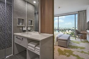 Holiday Inn & Suites Saigon Airport by IHG