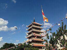 Holiday Inn & Suites Saigon Airport by IHG